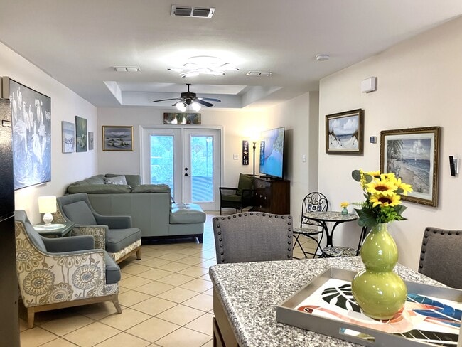 Photo - 2 S Bay Hill Dr