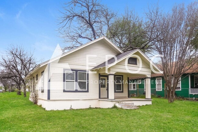 Photo - 1925 Proctor Ave