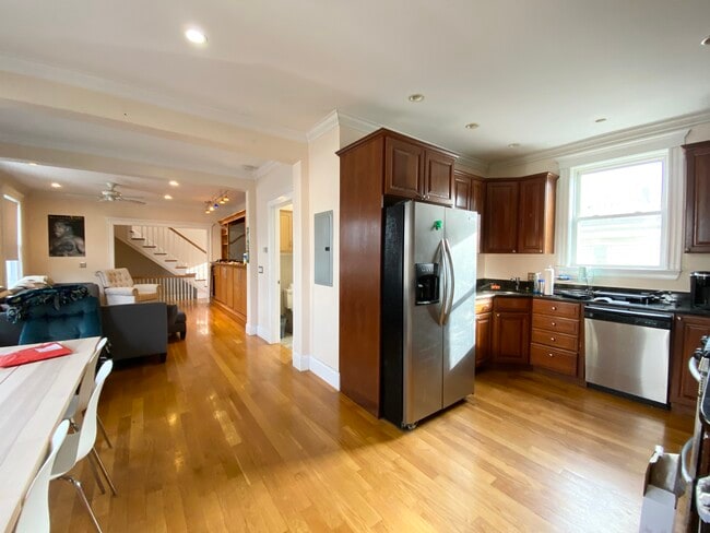 Photo - 27 Spring Garden St Unit T