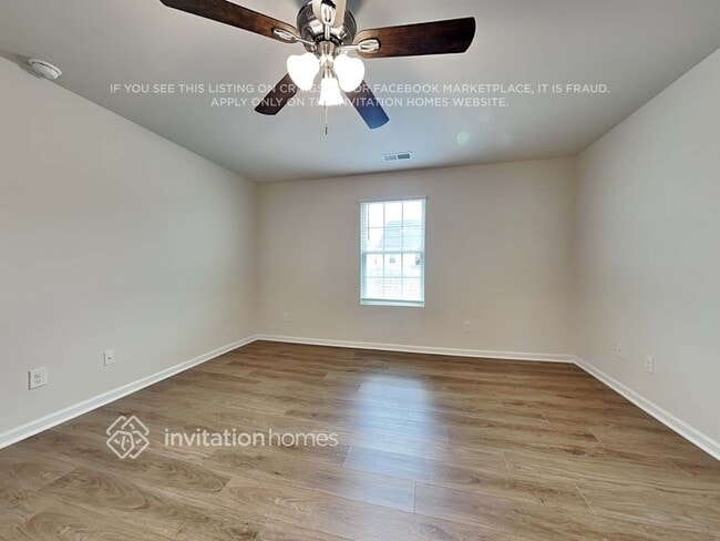 Photo - 7304 Olive Coast St