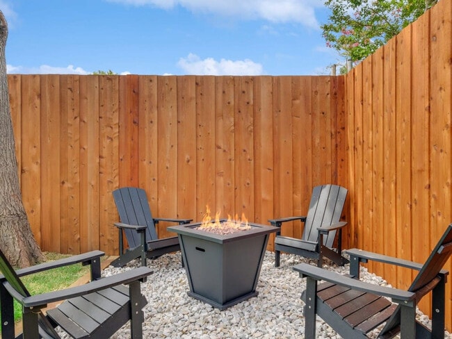 2412 Pebblebrook Trail Unit SI ID1019526P
