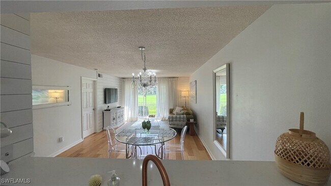 Photo - 267 Quail Forest Blvd Unidad 111