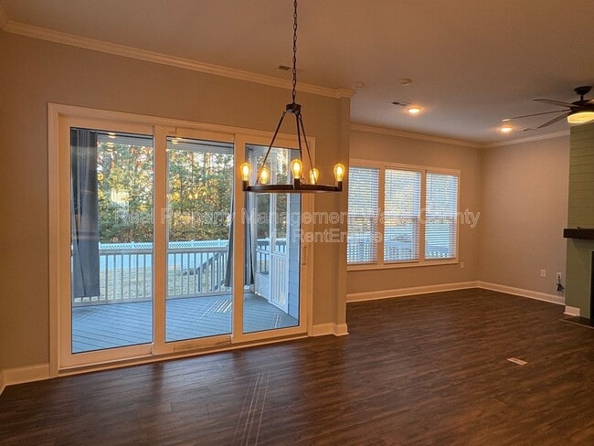 Photo - 1664 Highpoint St House