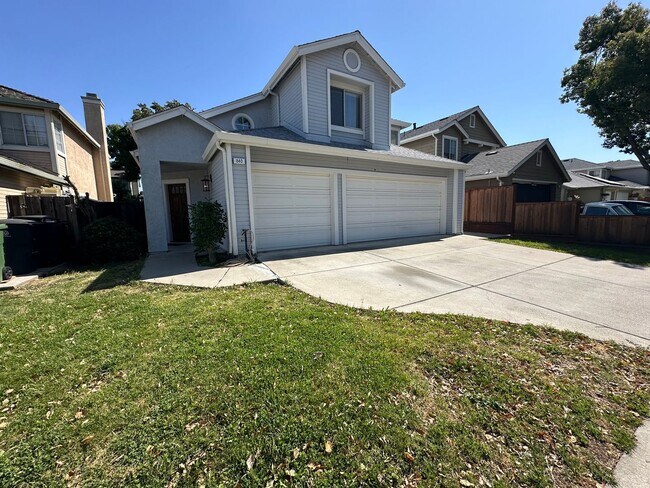 Photo - Beautiful 4 Bedroom, 2.5 Bath Tracy Home