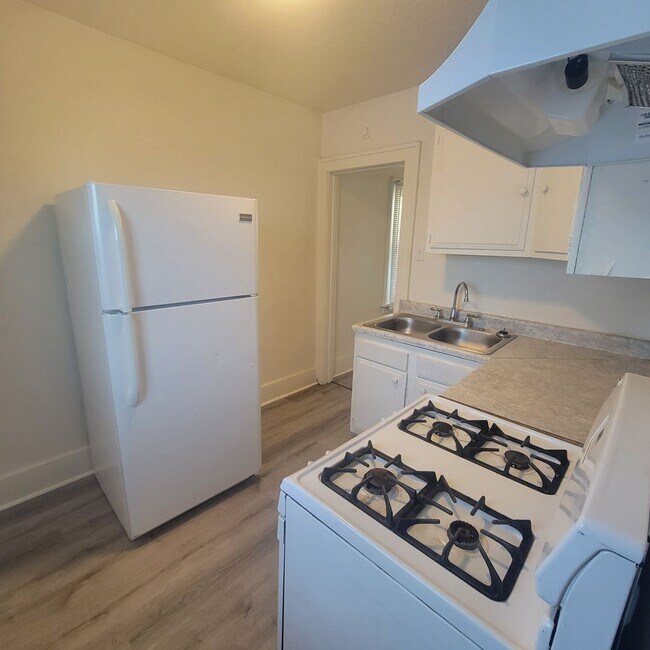 900 2 Bedroom 1 Bathroom Home Rental House Rental in Sioux City, IA