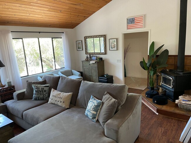 Photo - 3 bedroom, 2 bath remodeled home in Lake Wildwood, Penn Valley, CA 95946