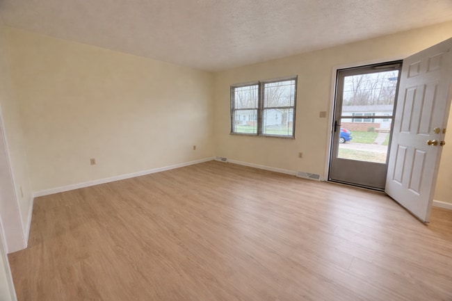 Photo - 526 Broadway Ave