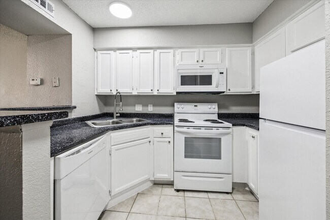 Building Photo - 1710 W T C Jester Blvd Unit 4135 Rental