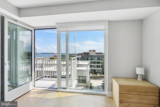 Photo - 925 N Fairfax St Unit 607