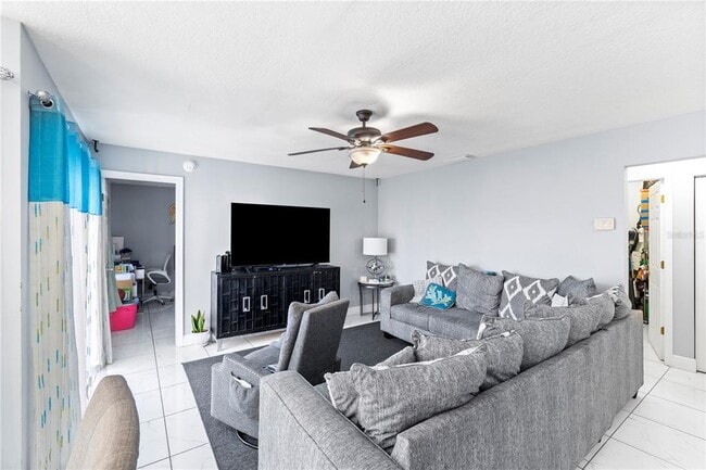 Photo - 432 HUNTER Cir