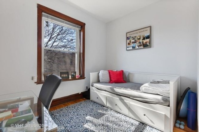 l - 2058 W Hutchinson St Unidad 2