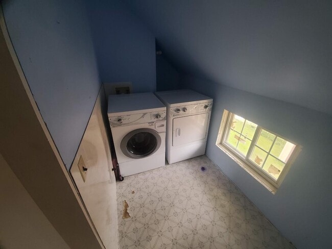 Photo - 211 E Somo Ave Apartment