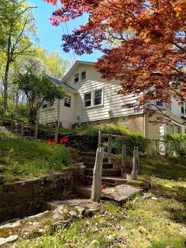 Photo - 15 Laurel St