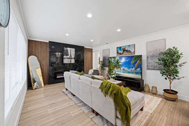 Photo - 606 S Sunshine Ave Unidad ID1283137P