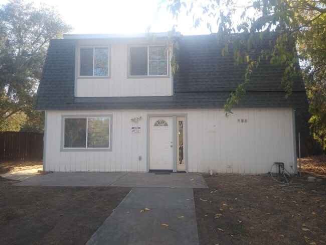 Photo - 2 Bedroom Single Family Home in Loomis-Bring your Animals!