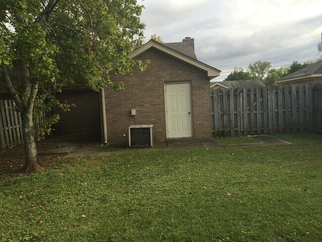 Photo - 2 Bedroom/2 Bath Duplex, All Electric