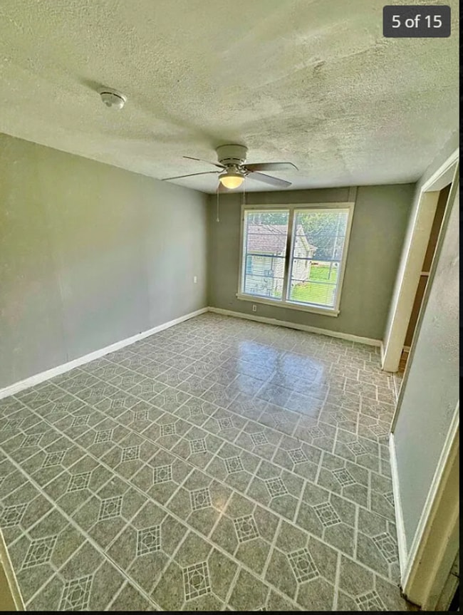 Photo - 4265 Woodlawn Ave Unidad 4265 Woodlawn Ave B