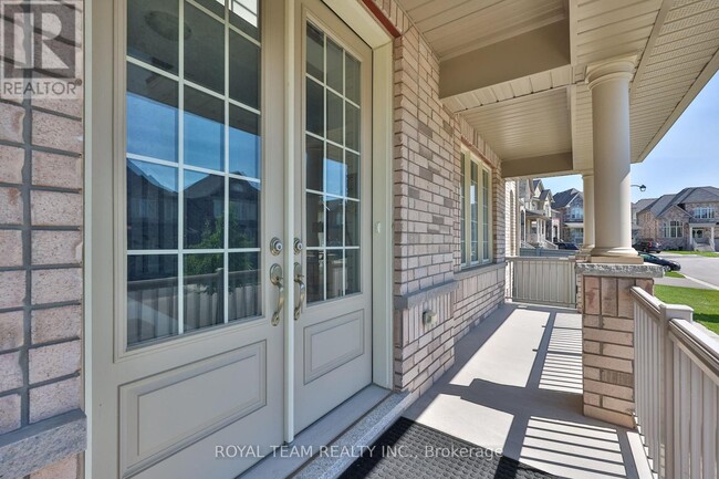 Photo - 97 Kingknoll Cres