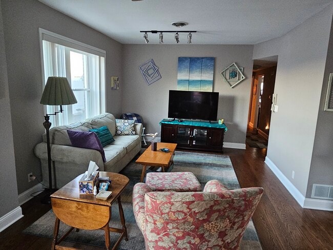 Área de estar - 4333 Maryland Ave Unidad APT C