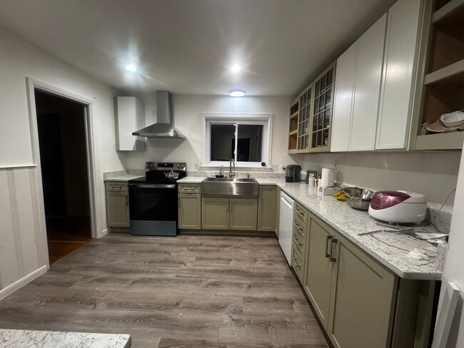 Photo - 8409 Freestone Ave