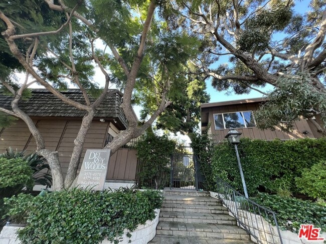 Building Photo - 4575 Inglewood Blvd Unit 1 Rental