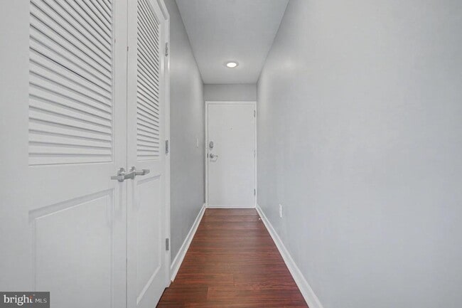 Photo - 768 Fairview Ave Unit 768 B