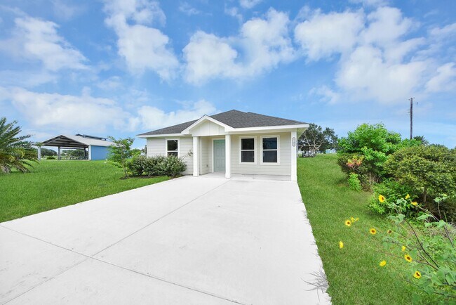 Photo - 1105 W Bayshore Dr