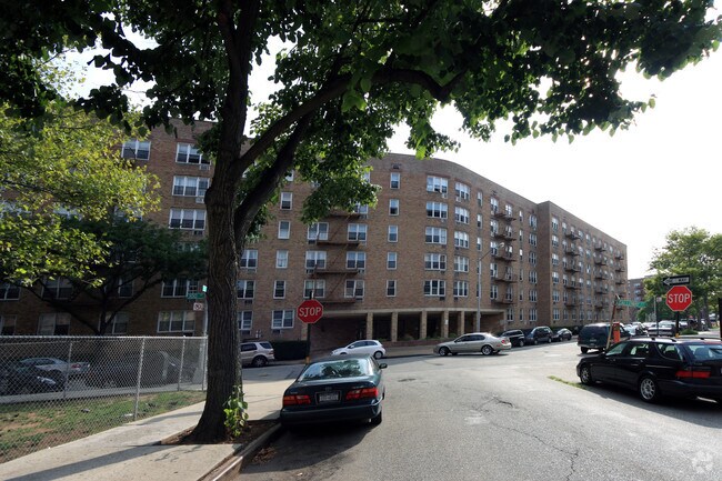 Photo - Forest Hills Chateau Corp.