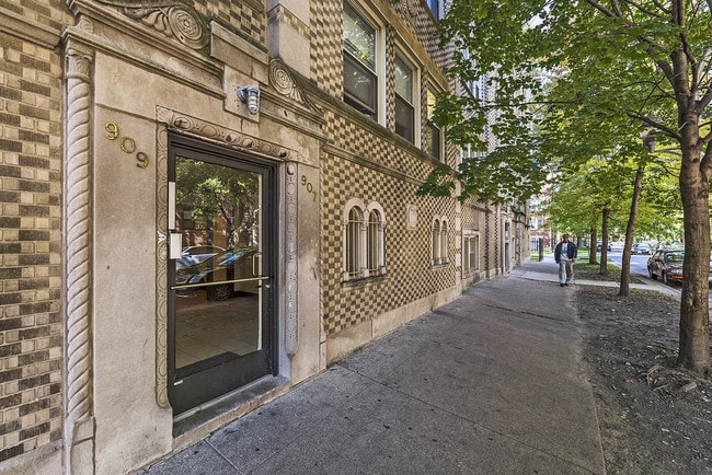 Photo - 8201 S Drexel Ave