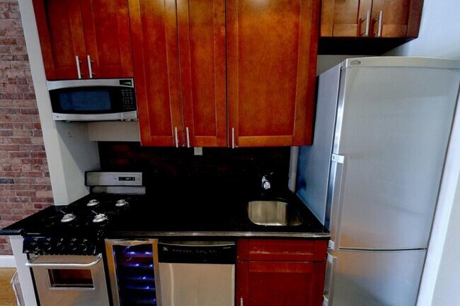 Photo - 102 E 7th St Unidad 8