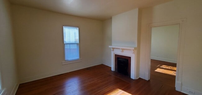 Photo - 310 S. Mendenhall St Unit B
