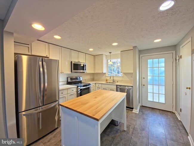 Photo - 1640 Fieldthorn Dr