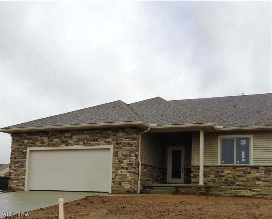 Photo - 1177 Pine Bluff Dr NE