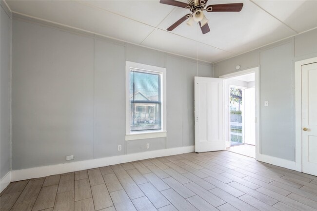 Photo - 1509 J H Clouser St