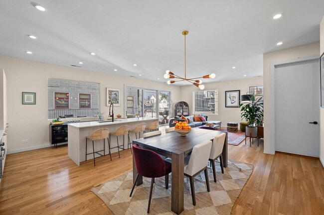 Photo - 2016 W Rice St