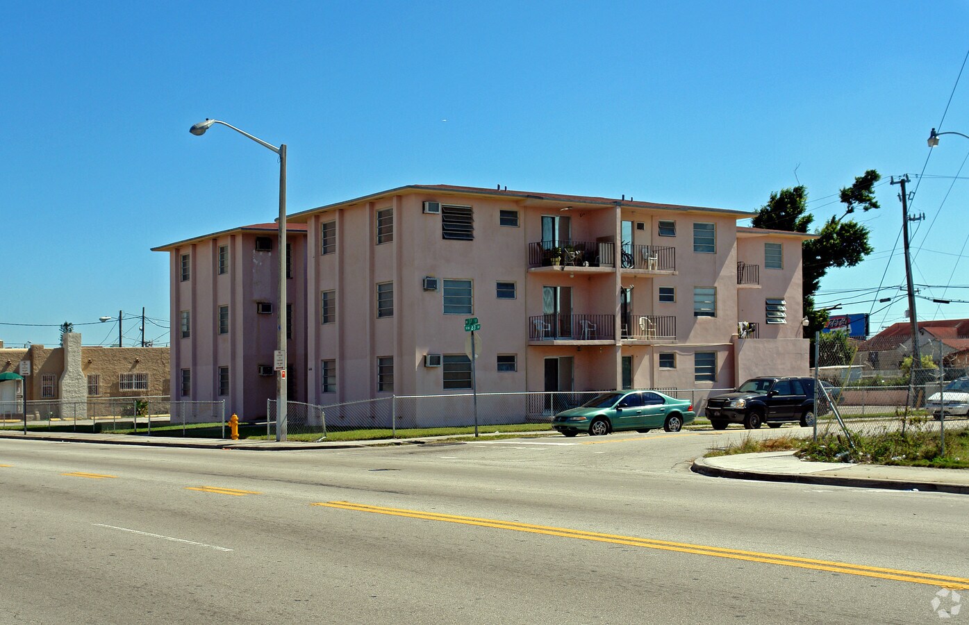 Marta Sanchez Apartments - Marta Sanchez Apartments