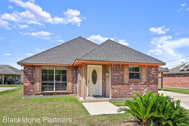 3 br, 2 bath House - 253 N 14th Street - 3 br, 2 bath House - 253 N 14th Street