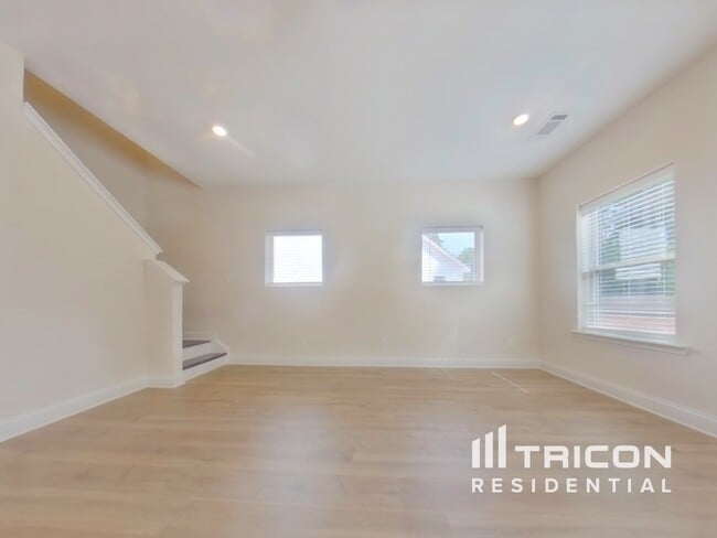 Photo - 412 Cantrell Dr