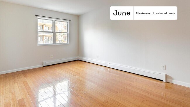 Room in Shared 4 bed/2 bath home in Flatbush