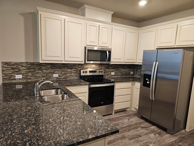 Otro - 3405 Solana Cir