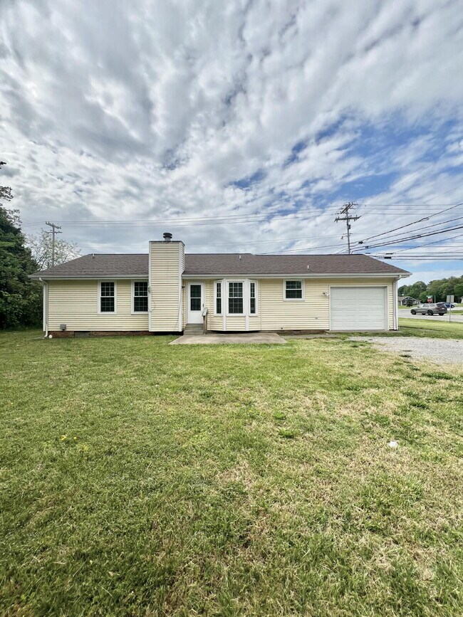 Photo - 2303 Stokes Rd