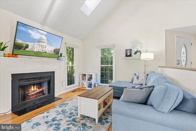 Photo - 7 Rawlston Ct