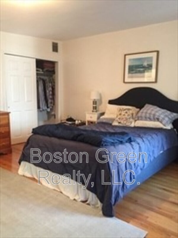 Photo - 652 Dorchester Ave