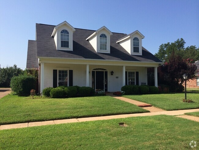 Building Photo - ACADIANA PLACE... Minutes to LSUS Rental