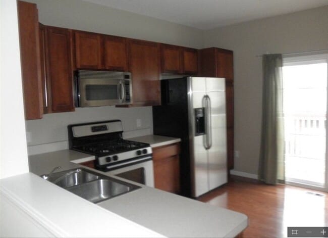 44721 Ellery Ln Unit Beautiful Condo in Novi