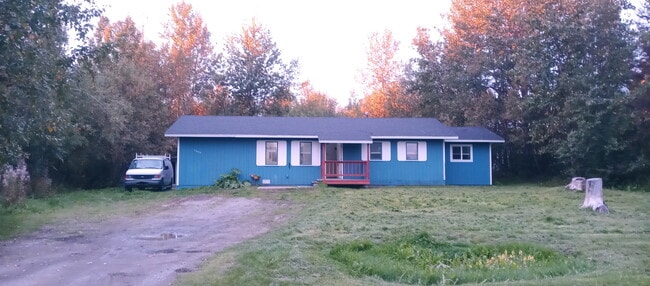 Front of Home. Large Yard in a great neighborhood - 7839 Spectrum Ave