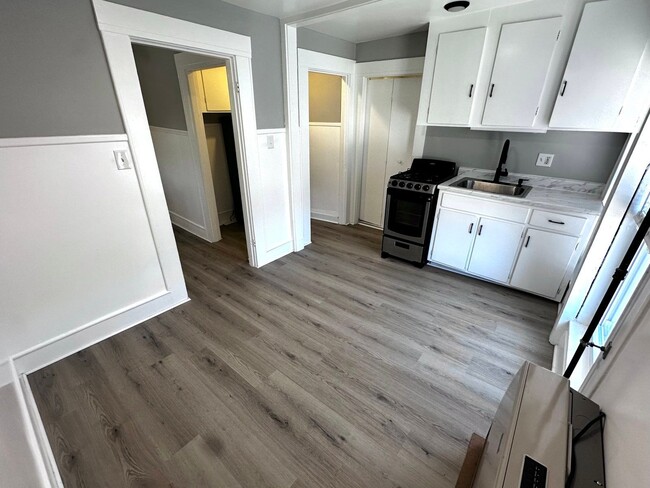 320 Lowell St Unit 3