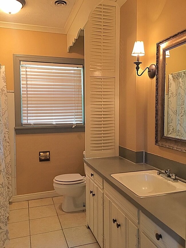 Photo - 144 Maywood Dr