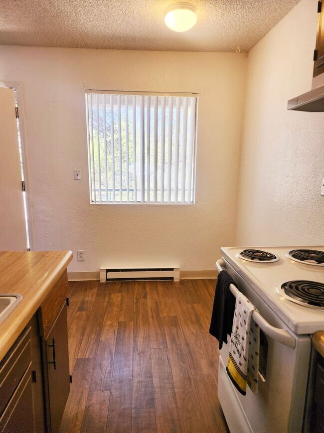 Photo - Executive Apartments