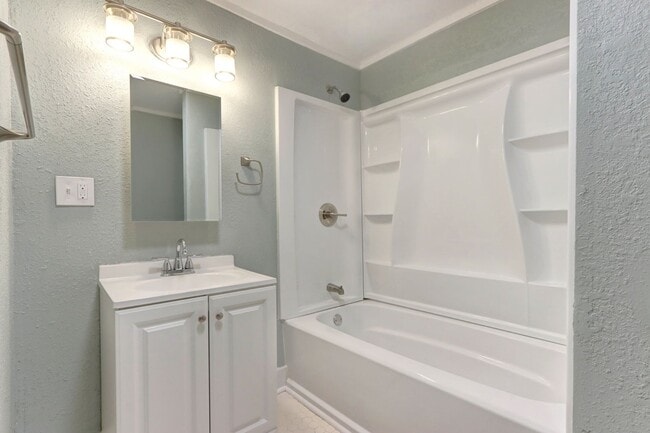 Photo - Renovated single family, fenced yard, close to Historic District/SCAD